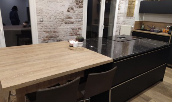 CUISINES OMEGA Devenir franchisé avec l’équipe Cuisines Oméga ! CUISINES OMEGA H/F